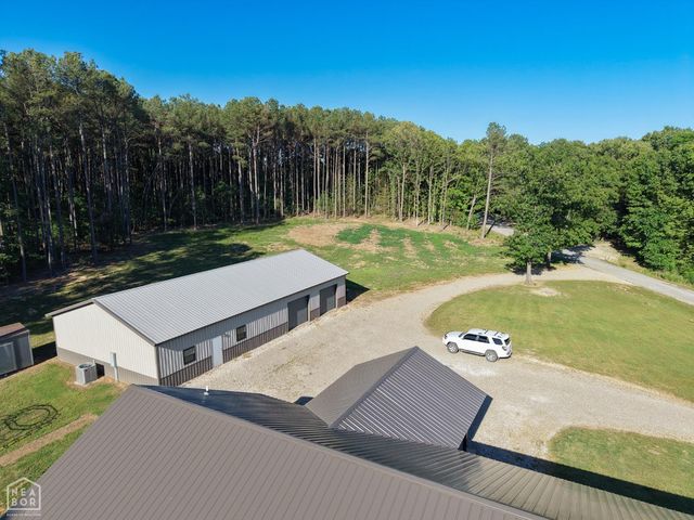 2 Caxambas Drive, Cherokee Village, AR 72529