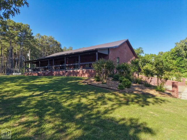 2 Caxambas Drive, Cherokee Village, AR 72529