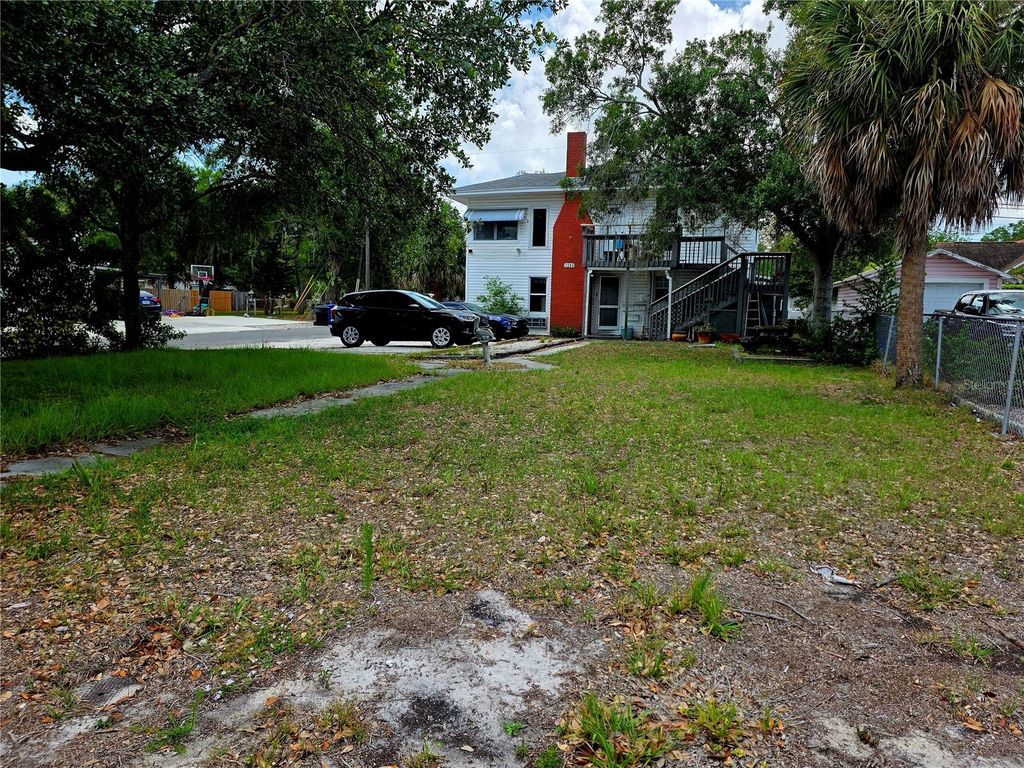 1204 38TH AVENUE N, St Petersburg, FL 33704