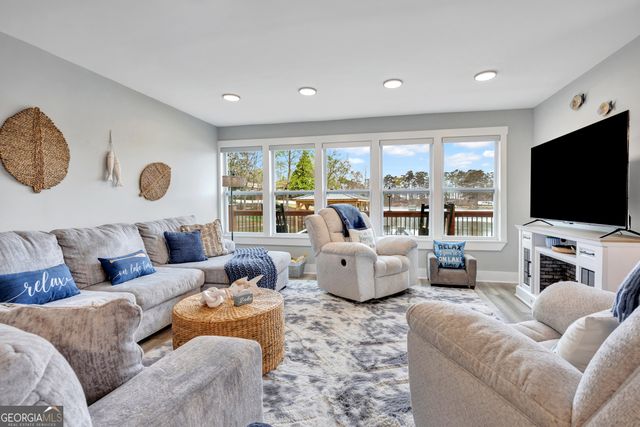 8900 Jackson Lake Road, Monticello, GA 31064