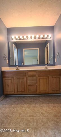 1883 Neese Circle NE, Leland, NC 28451