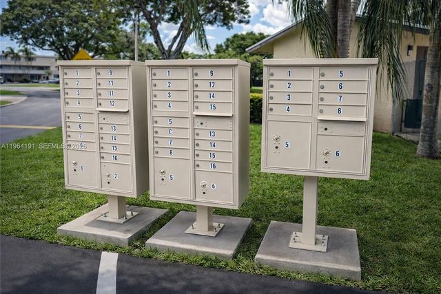 22335 Palomita Dr 22335, Boca Raton, FL 33428