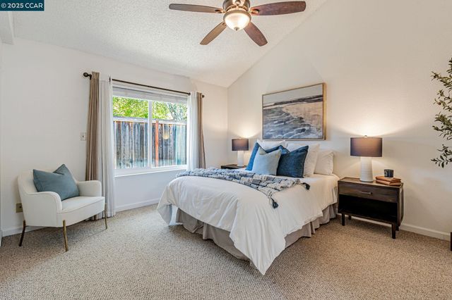 2316 Lake Park Ct, Martinez, CA 94553