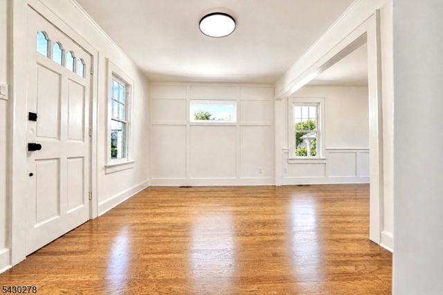 65 E Almira St, Bloomfield Twp., NJ 07003