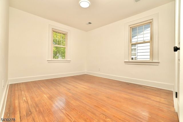 65 E Almira St, Bloomfield Twp., NJ 07003