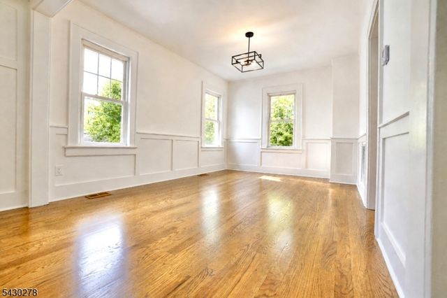 65 E Almira St, Bloomfield Twp., NJ 07003