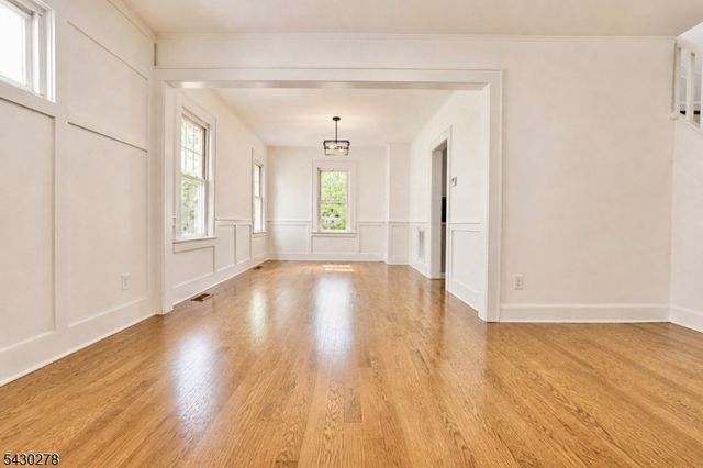 65 E Almira St, Bloomfield Twp., NJ 07003