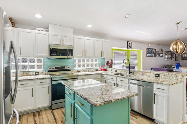 13844 MIRROR LAKE DRIVE, Orlando, FL 32828