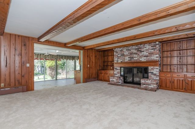 356 Bridge St, Fairhaven, MA 02719