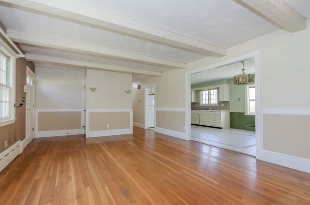 356 Bridge St, Fairhaven, MA 02719