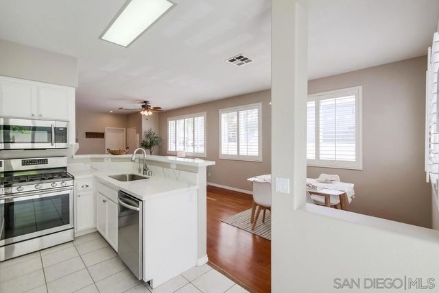 11865 Spruce Run C, San Diego, CA 92131