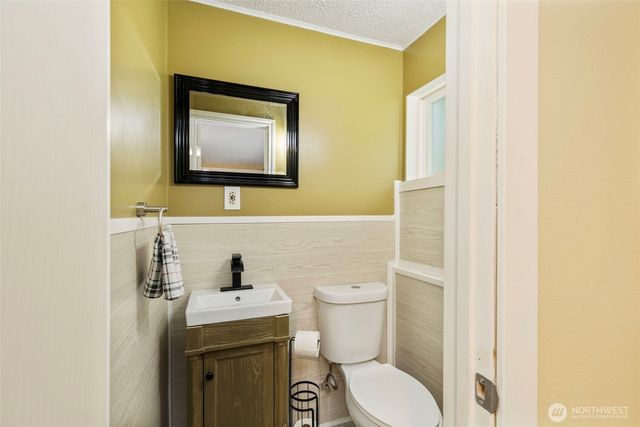 4460 Fir Drive NE, Bremerton, WA 98310
