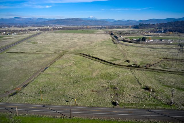 7314 Kershaw Road, Central Point, OR 97502