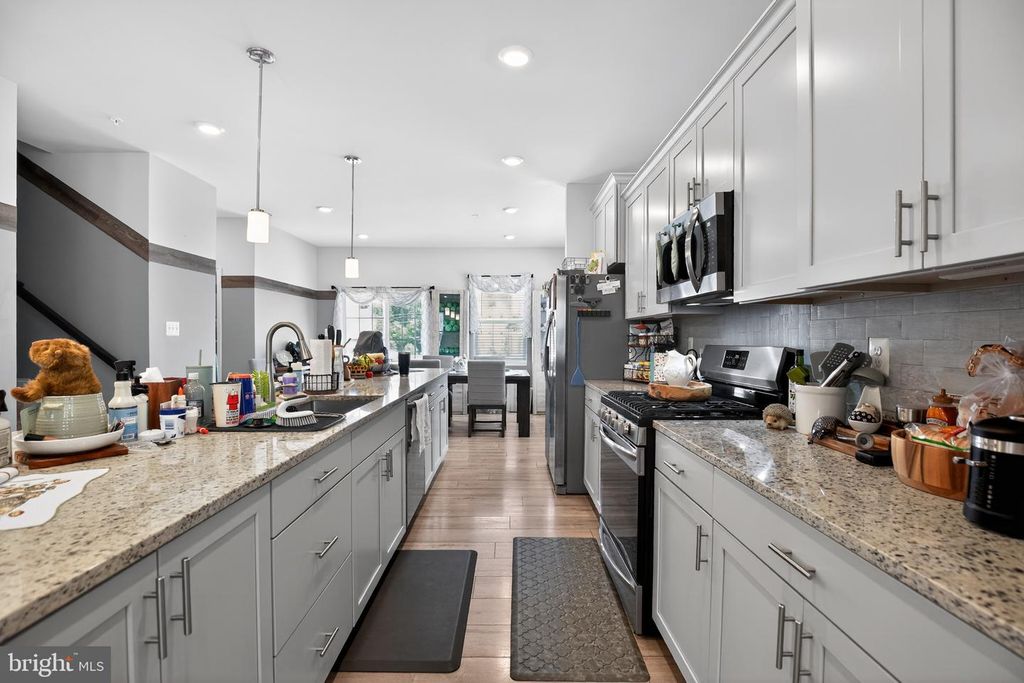 Image 13 of property listing at 23862 MYRTLE GLEN WAY, California, MD 20619