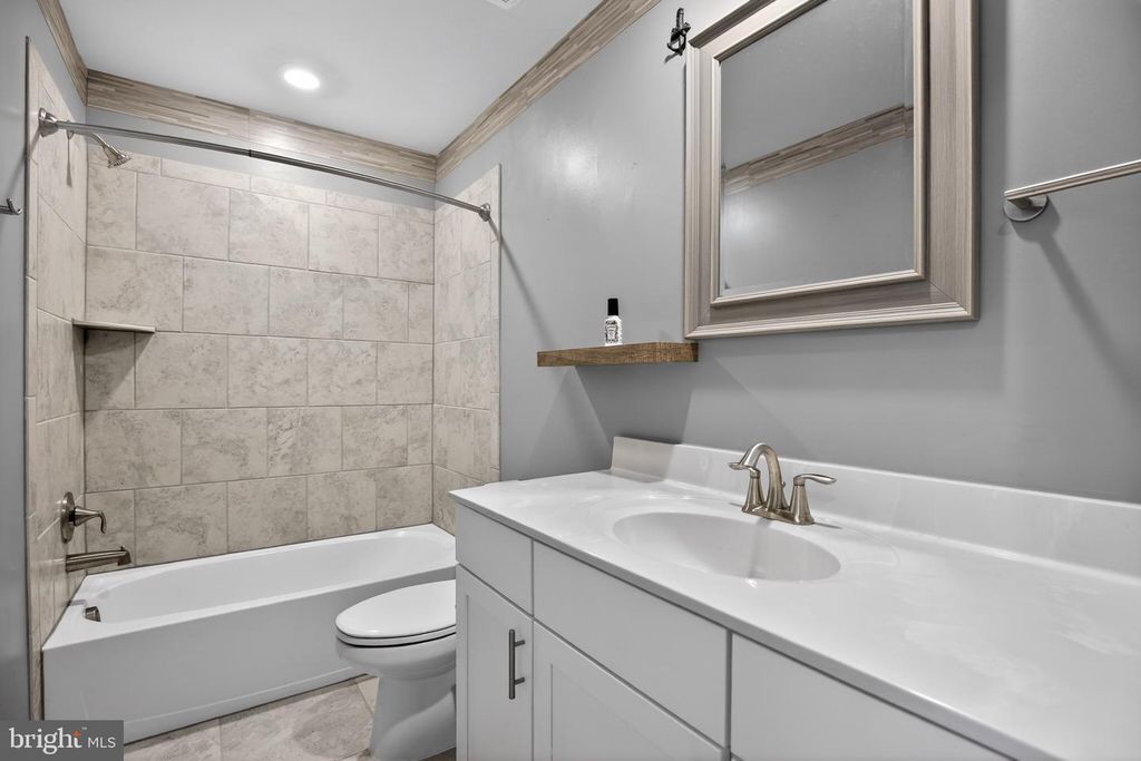 Image 34 of property listing at 23862 MYRTLE GLEN WAY, California, MD 20619