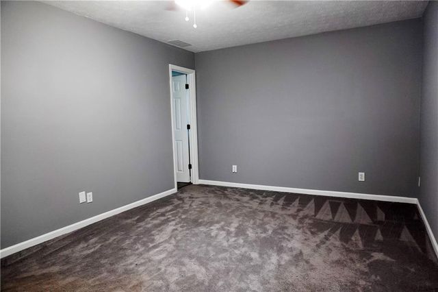 1082 Huntington Trace SE, Smyrna, GA 30082