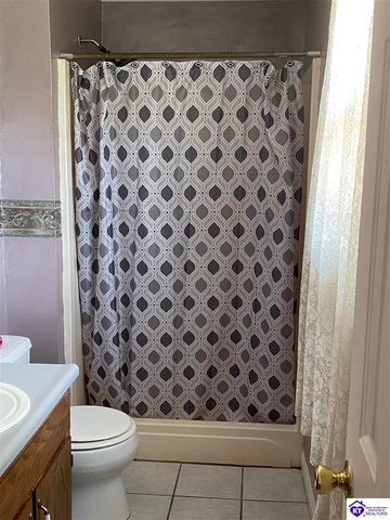 1088 Wonderland Cavern Road, Cecilia, KY 42724