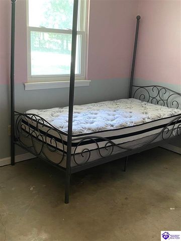 1088 Wonderland Cavern Road, Cecilia, KY 42724