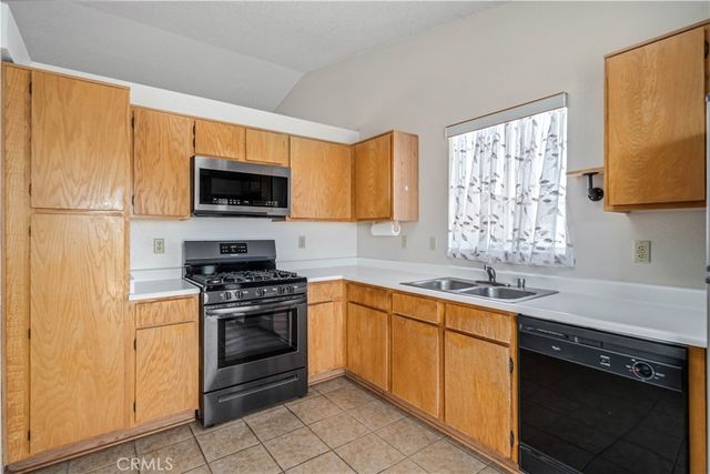 1016 Armstrong Avenue, Rosamond, CA 93560