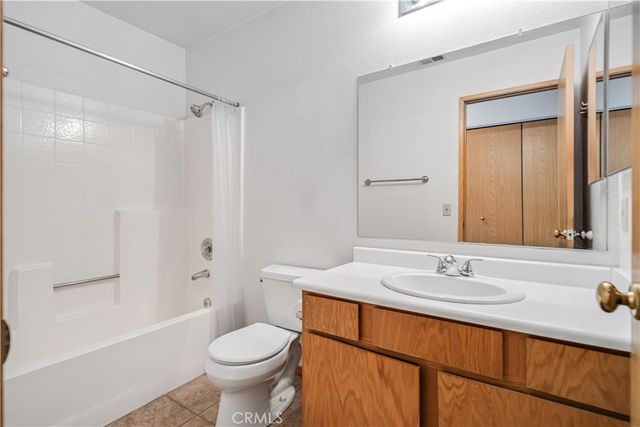 1016 Armstrong Avenue, Rosamond, CA 93560