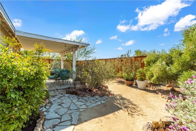 1016 Armstrong Avenue, Rosamond, CA 93560