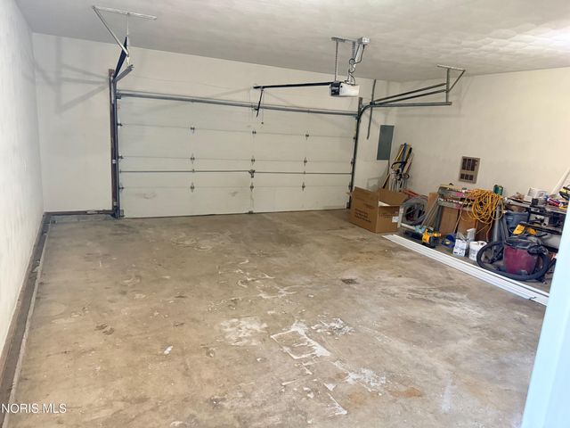 4118 County Road 1 2, Swanton, OH 43558