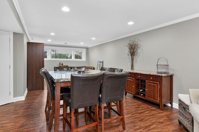 5533 S Sayre Avenue, Chicago, IL 60638