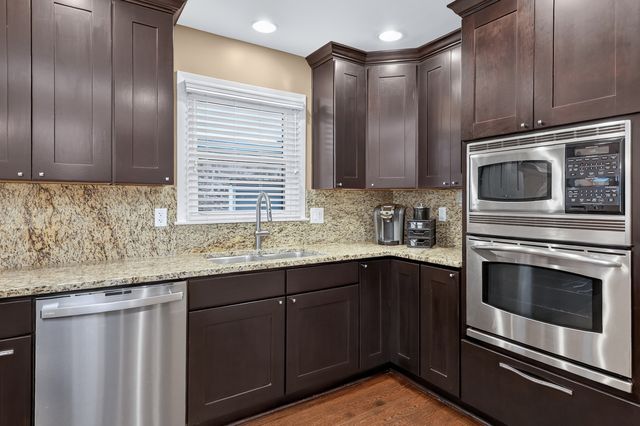 5533 S Sayre Avenue, Chicago, IL 60638