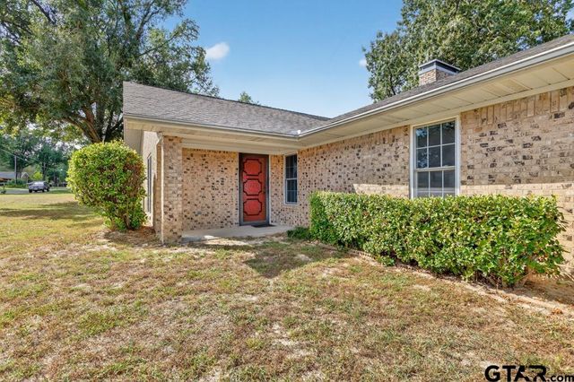 224 Francis Drive, Lindale, TX 75771