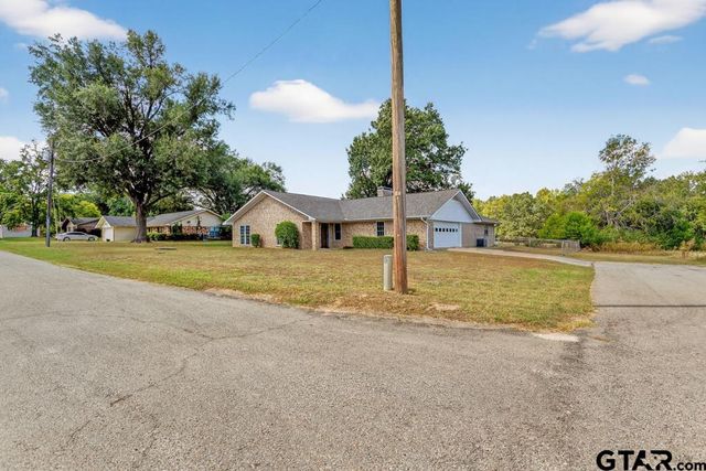 224 Francis Drive, Lindale, TX 75771