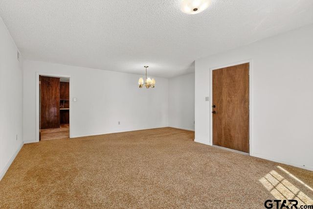 224 Francis Drive, Lindale, TX 75771