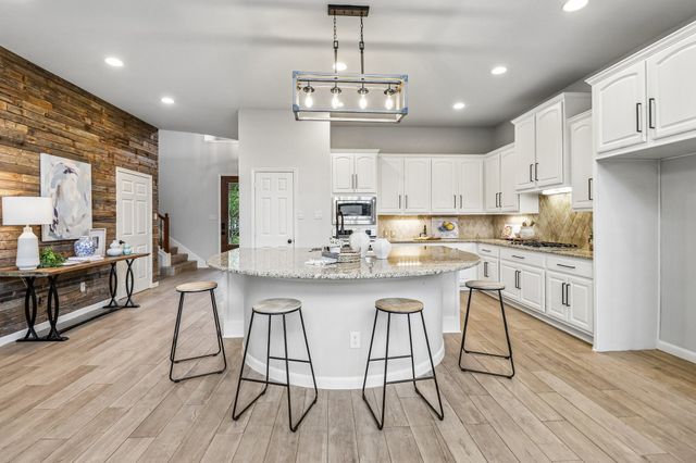 8417 Freedom Way, North Richland Hills, TX 76182