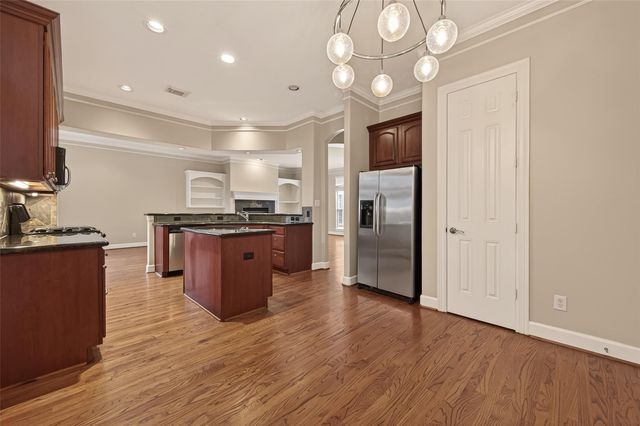 5111 Inker Street B, Houston, TX 77007