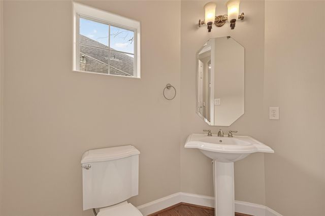 5111 Inker Street B, Houston, TX 77007