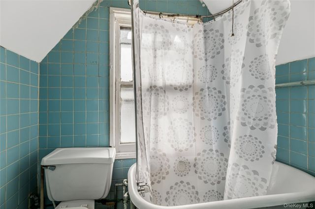 66 W 2nd Street, Mount Vernon, NY 10550