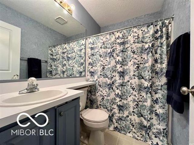 9369 S Pointe Lasalles Drive, Bloomington, IN 47401