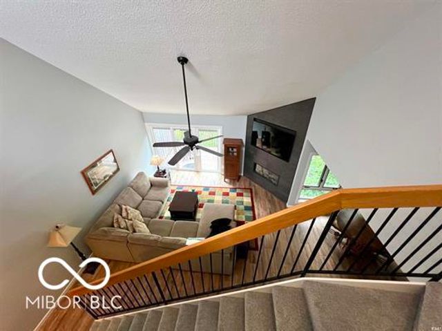 9369 S Pointe Lasalles Drive, Bloomington, IN 47401