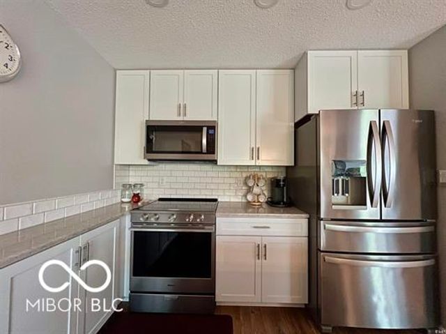 9369 S Pointe Lasalles Drive, Bloomington, IN 47401