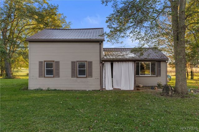 8074 Bunker Hill Road, Royalton, NY 14094