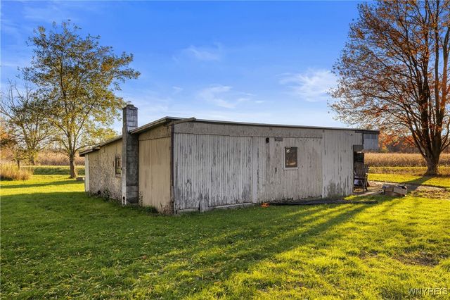 8074 Bunker Hill Road, Royalton, NY 14094