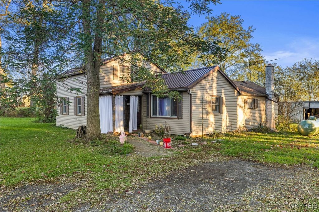 8074 Bunker Hill Road, Royalton, NY 14094