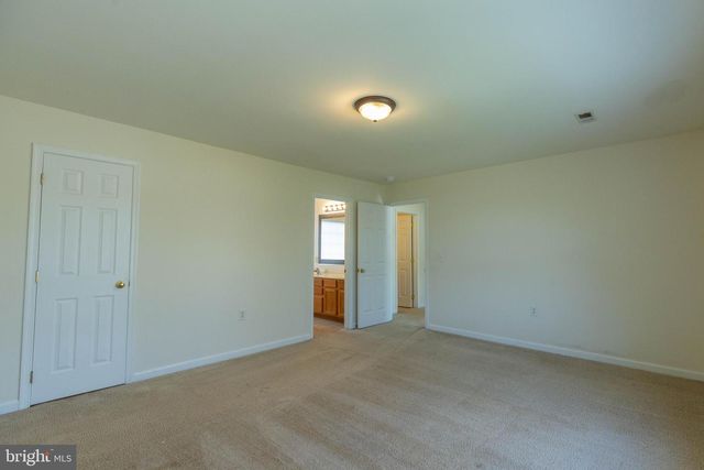 59 STORK LN, Martinsburg, WV 25405