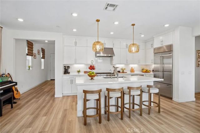 20920 Silvergate, Newhall, CA 91321