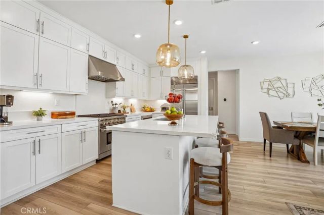 20920 Silvergate, Newhall, CA 91321