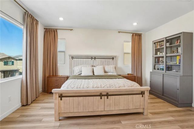 20920 Silvergate, Newhall, CA 91321