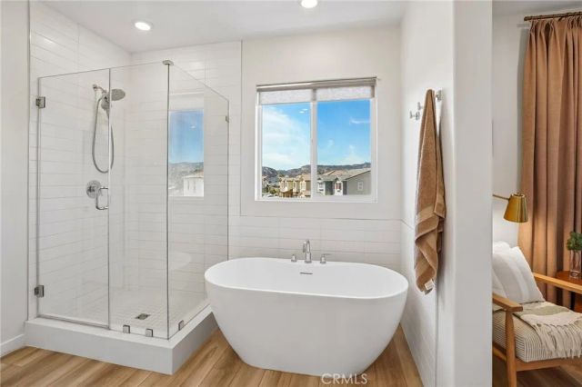 20920 Silvergate, Newhall, CA 91321