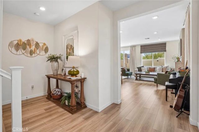 20920 Silvergate, Newhall, CA 91321