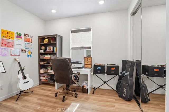 20920 Silvergate, Newhall, CA 91321