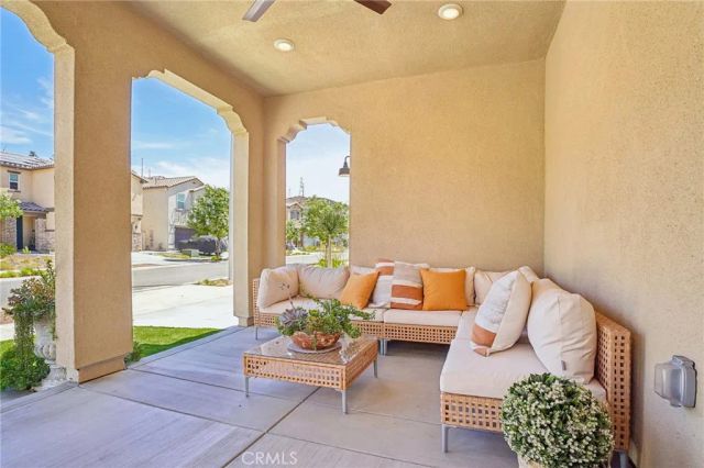 20920 Silvergate, Newhall, CA 91321