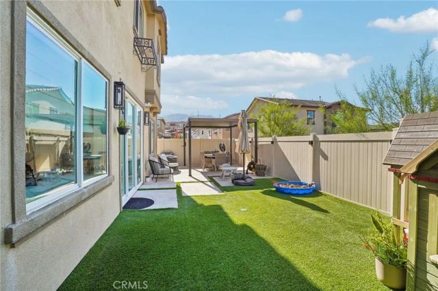 20920 Silvergate, Newhall, CA 91321
